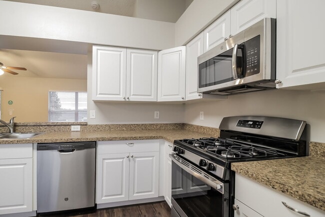 Foto del edificio - 13448 Silver Leaf Cir