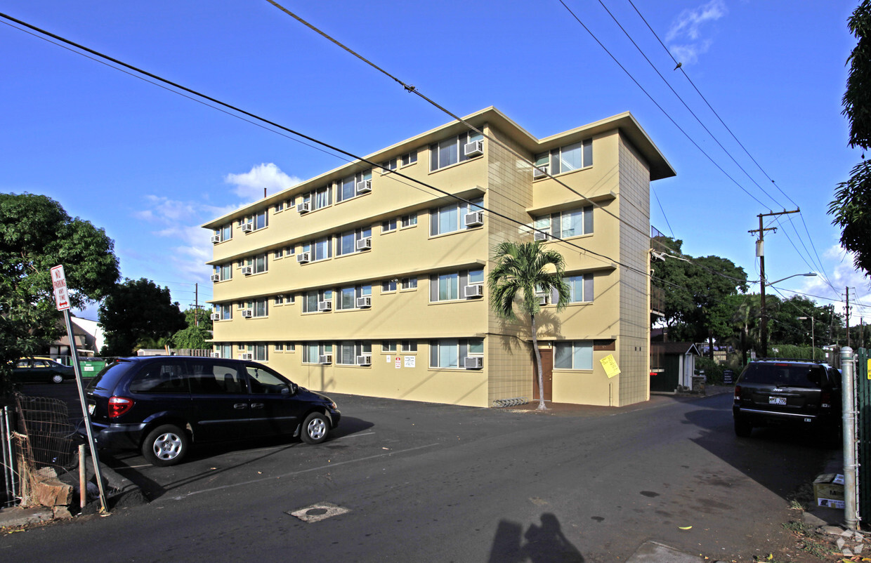 Foto principal - Lahaina Crossroads Apartments