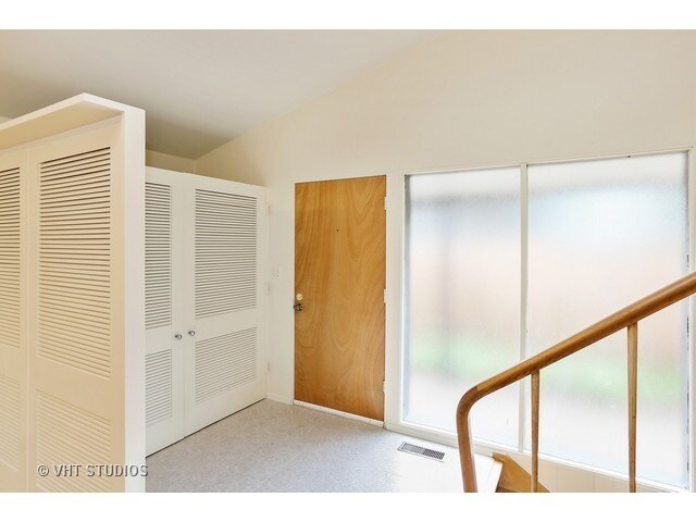Building Photo - 448 Park Ln