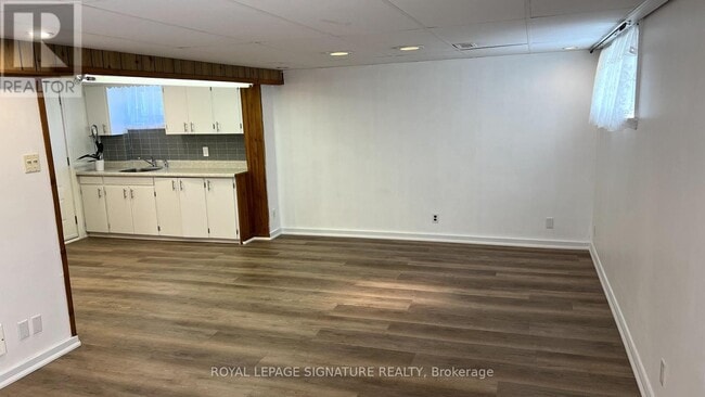 Building Photo - 4 Walbon Rd