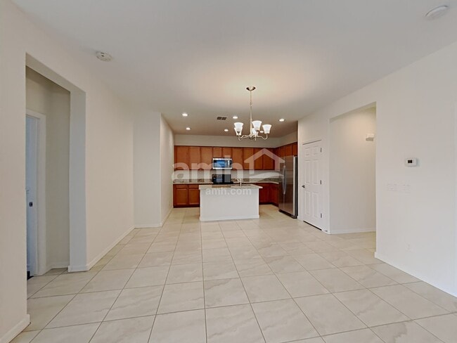 Building Photo - 16815 W Portland St