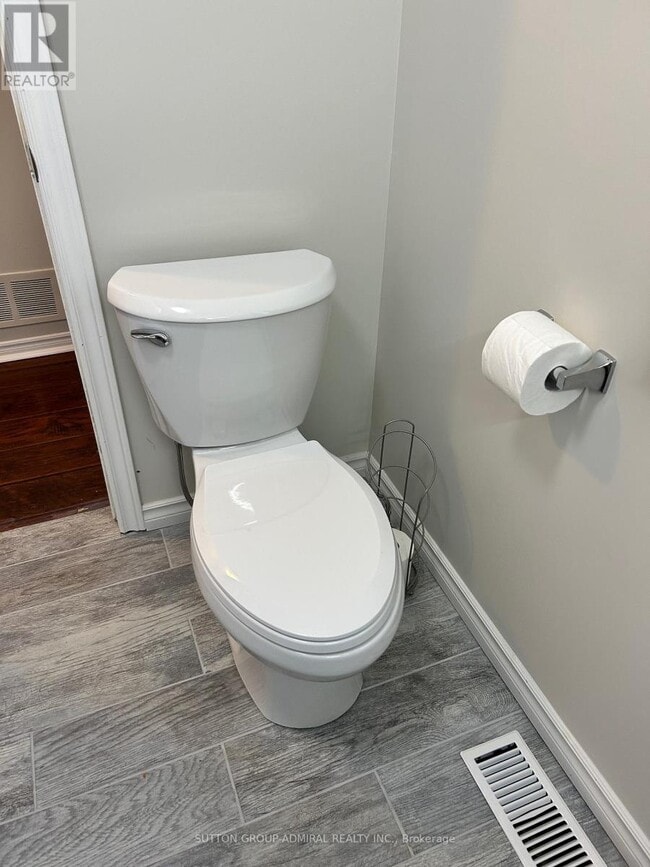 Building Photo - 166 Kulpin Ave