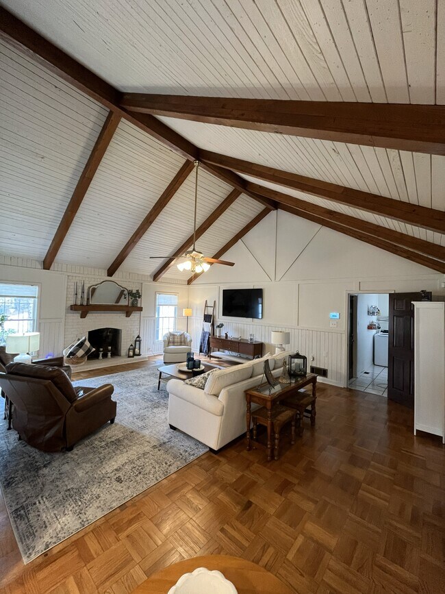 Foto del edificio - Sandy Springs Rental Home