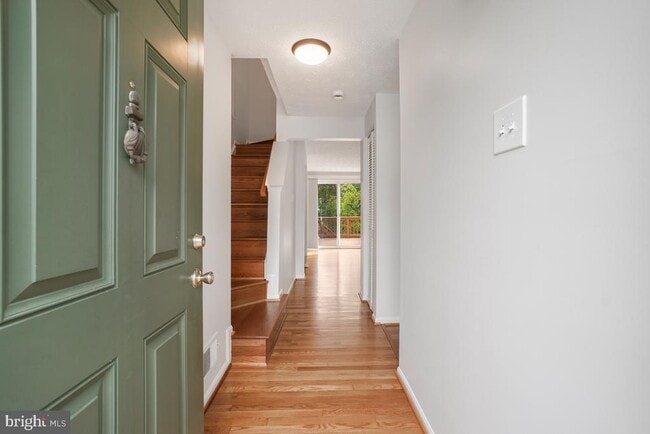 Building Photo - 529 Coral Reef Dr