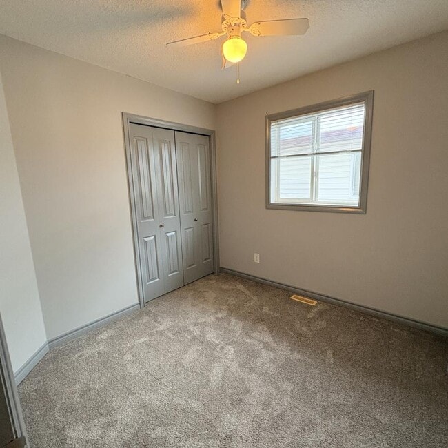 Building Photo - 3 bedroom in Grande Prairie AB T8W 0A9