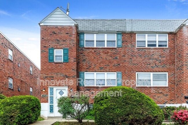 Foto del edificio - 8520 Verree Rd