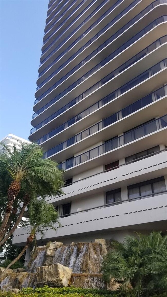 Building Photo - 19667 Turnberry Way