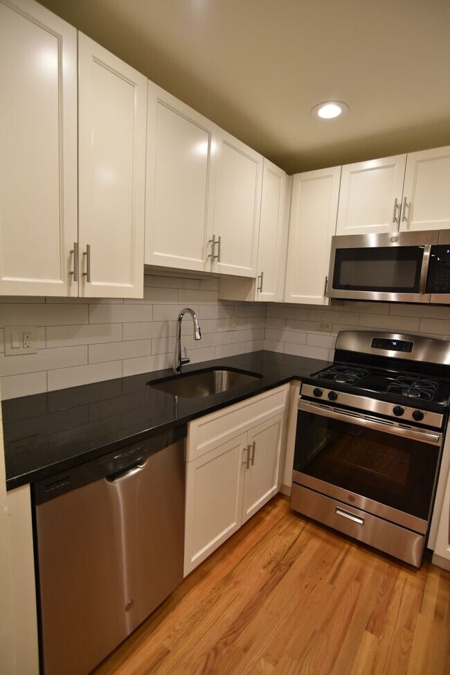 Foto del edificio - 6953 N Sheridan Rd