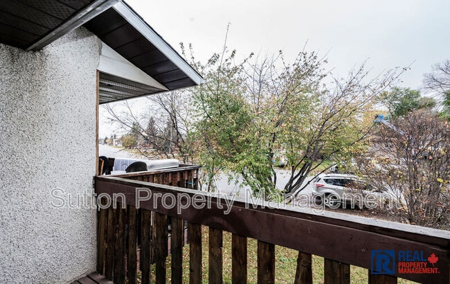 Building Photo - 7306 Patterson Dr