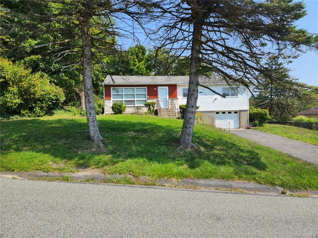 Primary Photo - 2 Sunny Ln
