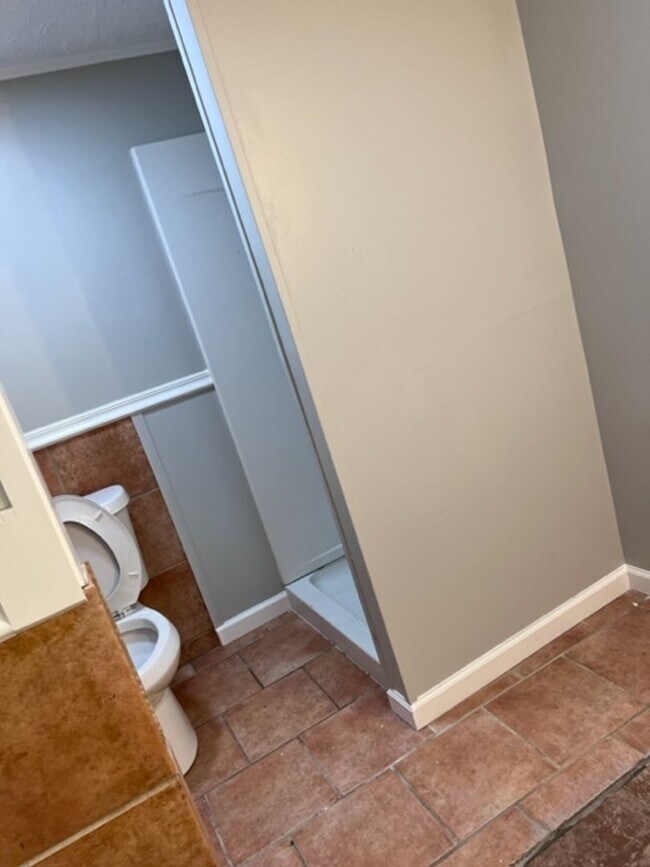 Foto del edificio - Renovated 4 Bedroom 2 Bath Home for Rent!!