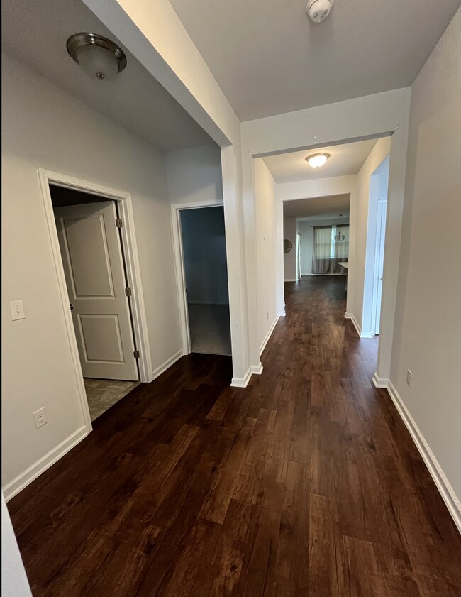 Foto del edificio - 161 Harmony Ln