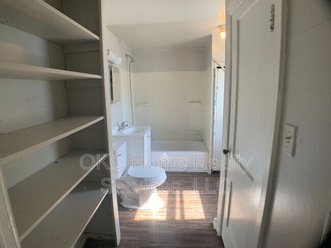Foto del edificio - 1300 SW 34th St