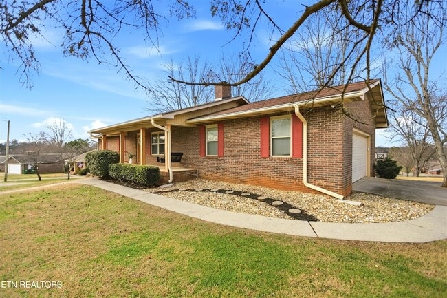 Building Photo - 1501 Woodbury Ct