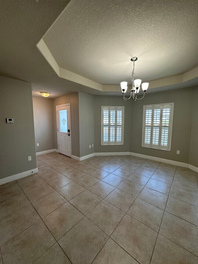 Building Photo - 3702 Brantley Cir