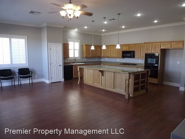 Building Photo - 2 br, 2.5 bath House - 472 Via Stretto Ave