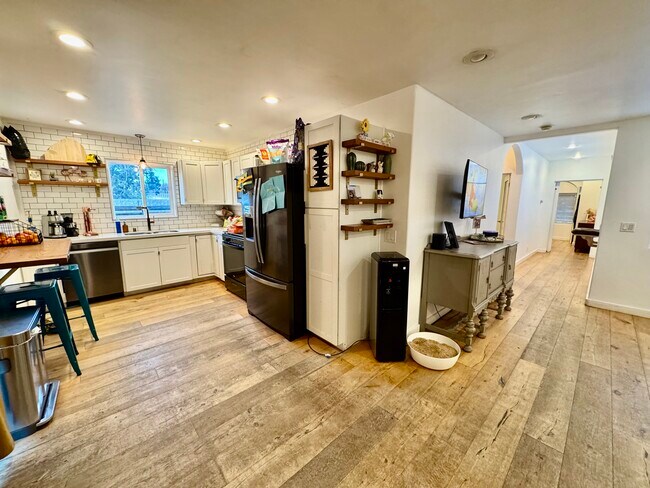 Foto del edificio - 1208 S 32nd St