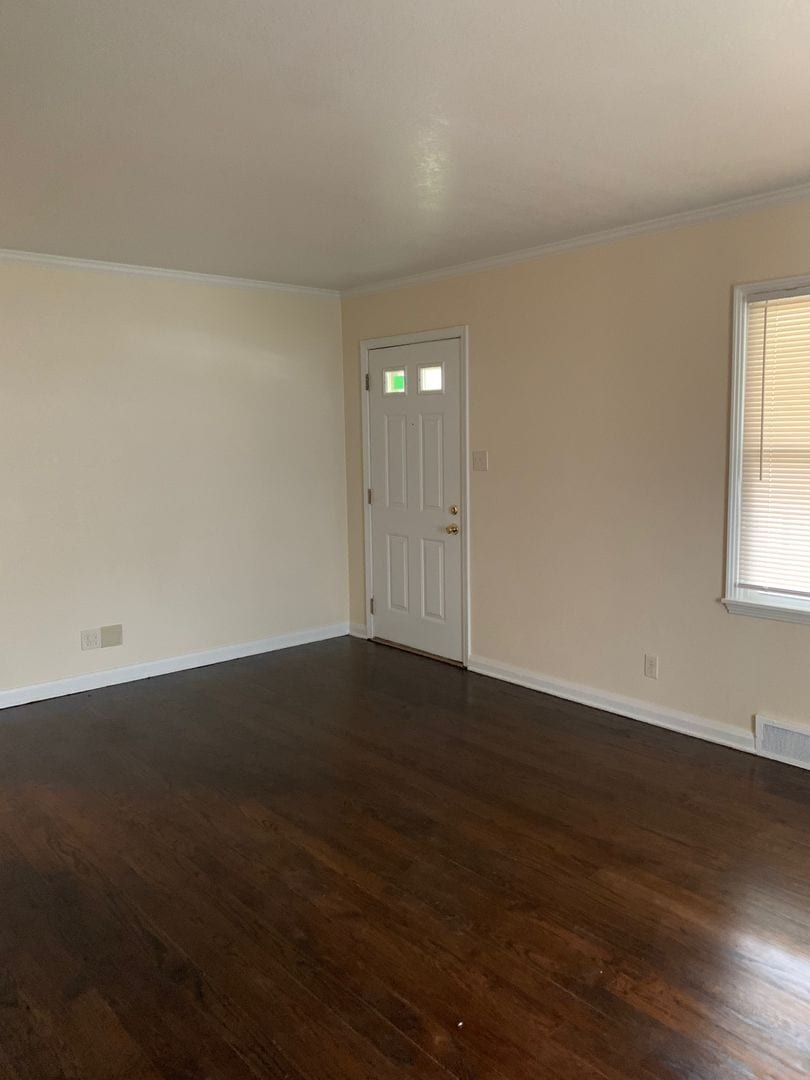 153 S Roanoke Ave Youngstown, OH 44515 – photo 5