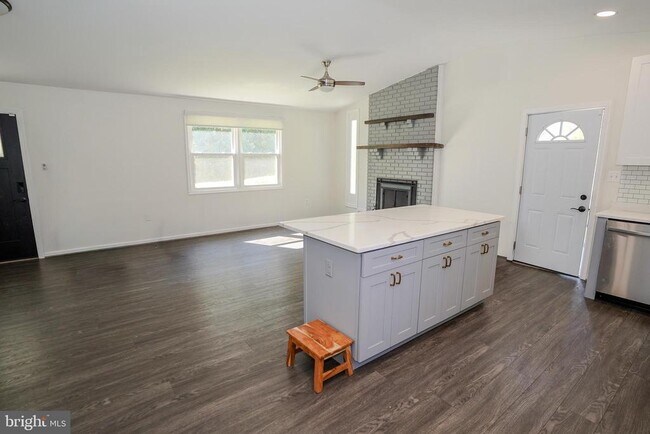 Building Photo - 2816 Ballenger Creek Pike