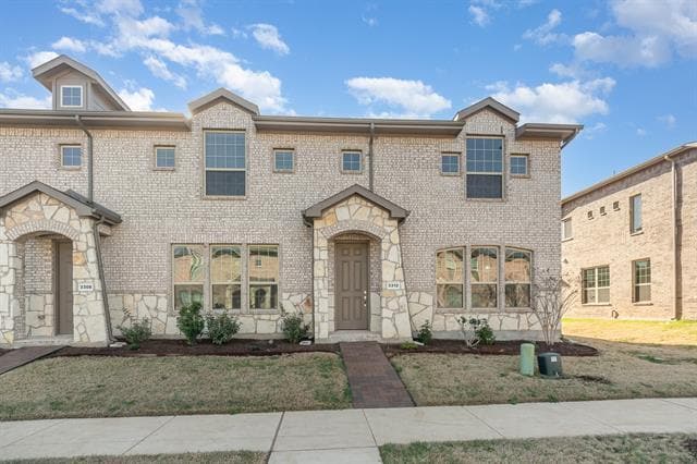 Building Photo - 3324 Solana Cir
