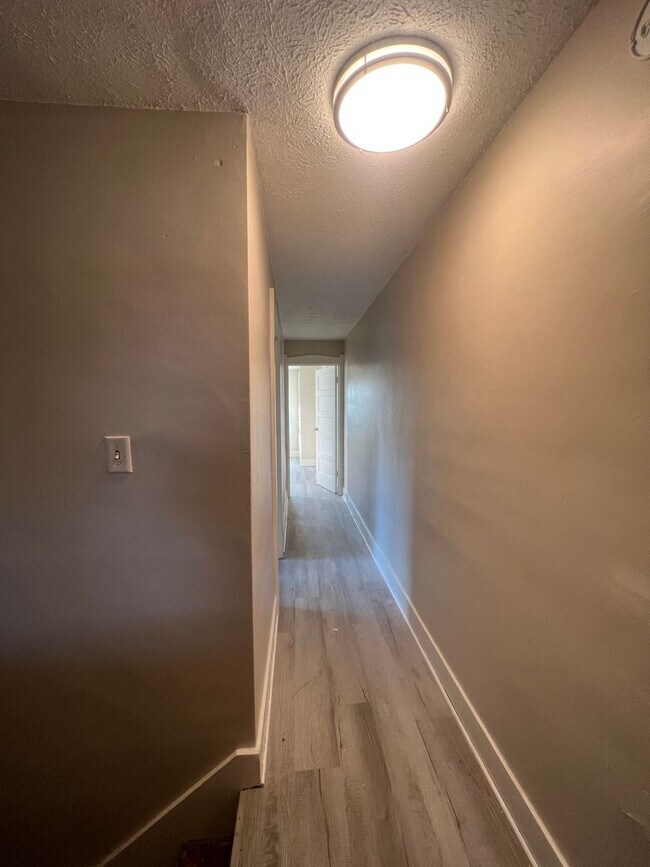 Foto del edificio - 898-900 E 13th Ave