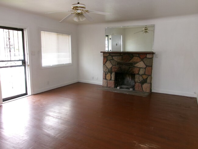 Foto del edificio - 2bd, 1bath home in Sparks