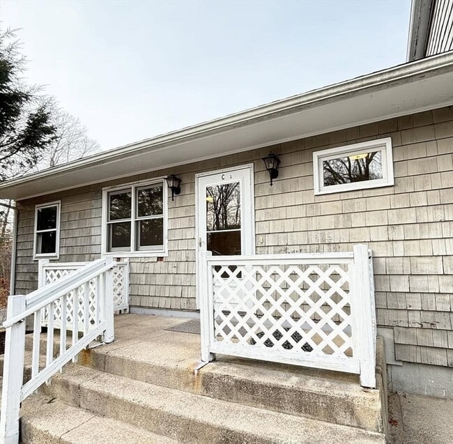 Building Photo - 69 Creeden St