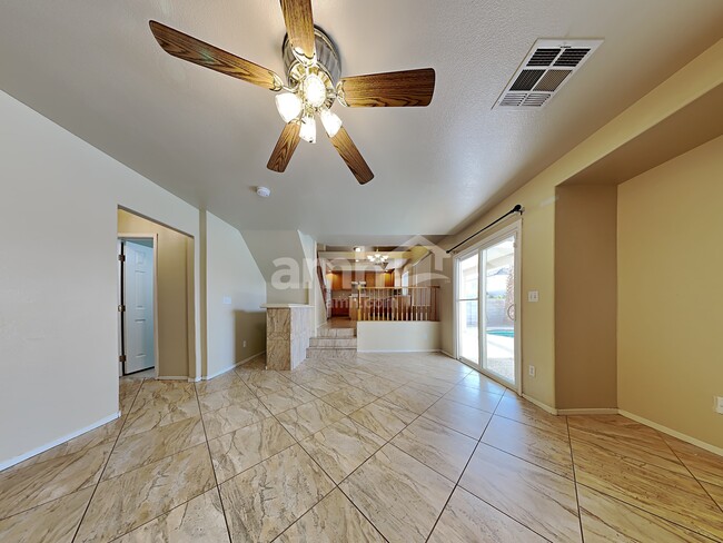 Building Photo - 8321 Canvas Ct