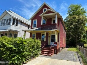 Building Photo - 813 Cutler St