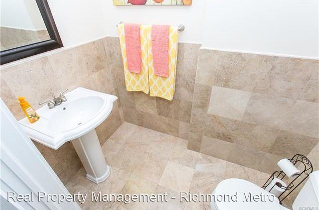 Foto del edificio - 1 br, 1.5 bath House - 212 West Franklin S...