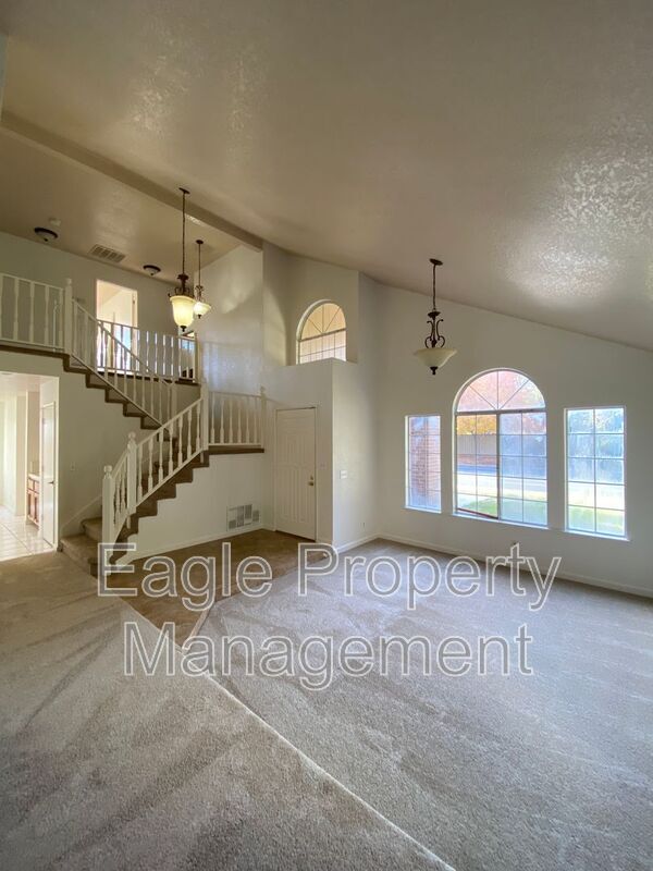 Building Photo - 9513 Foulks Ranch Dr