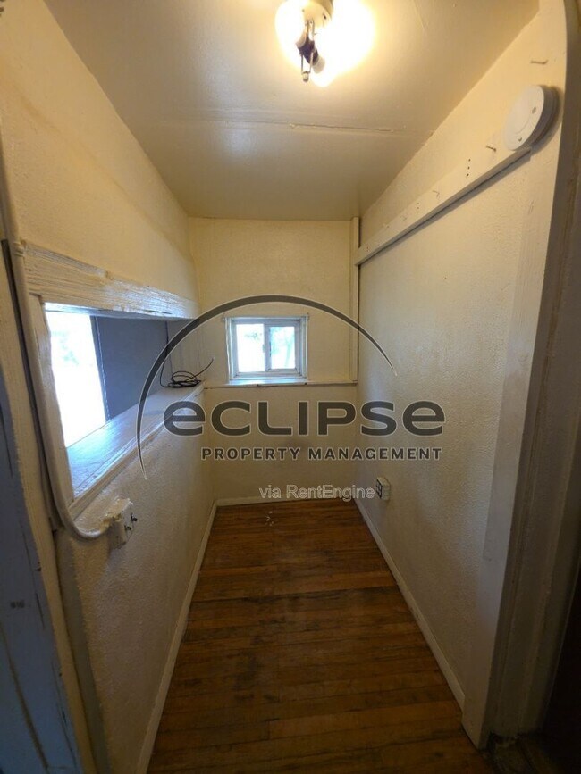 Foto del edificio - 122 10th St