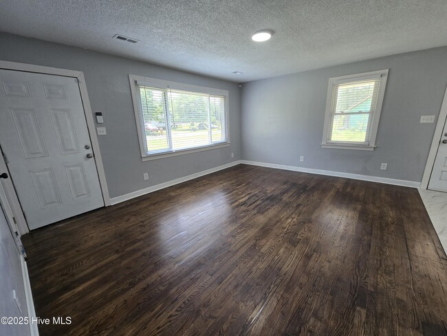 Building Photo - 5968 Acorn Rd