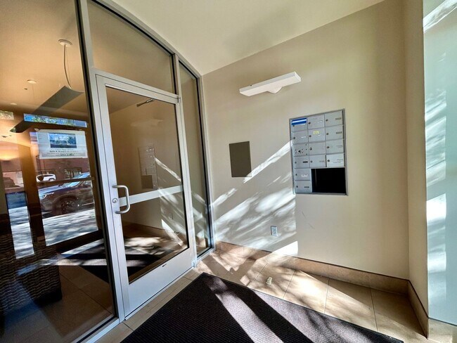 Foto del edificio - High-End Condo on Pearl Street with Semi-Private Elevator, Radiant Floor Heat, Private Balconies ...