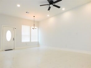 Building Photo - 7002 S Hall St