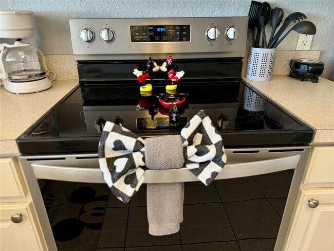 Building Photo - 2595 Maneshaw Ln