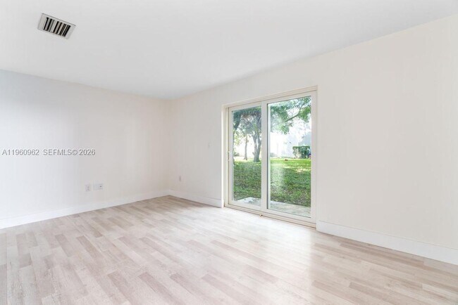 Foto del edificio - 2767 NW 191st Terrace