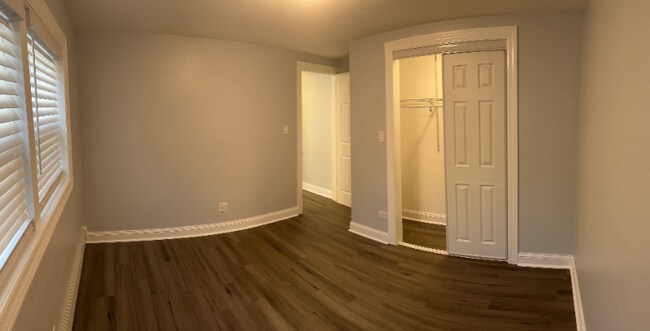 Building Photo - 10449 S Hale Ave