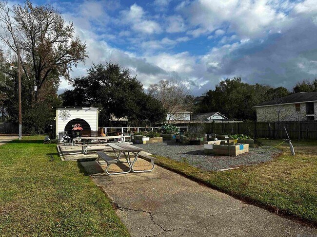 Foto del edificio - 151 Richland Ave