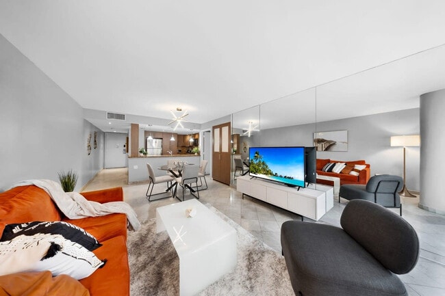 Foto del edificio - 1717 N Bayshore Dr