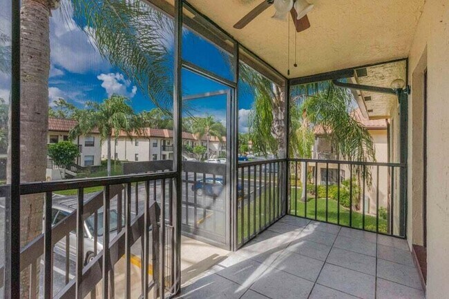 Building Photo - 7082 Golf Colony Ct