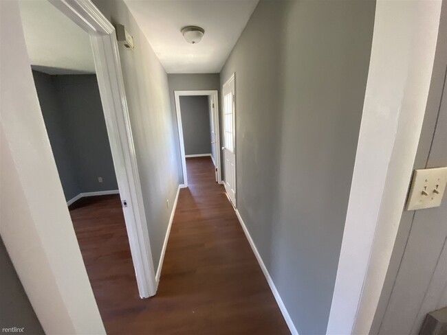 Building Photo - 4 br, 2 bath House - 700 Mayfield Road