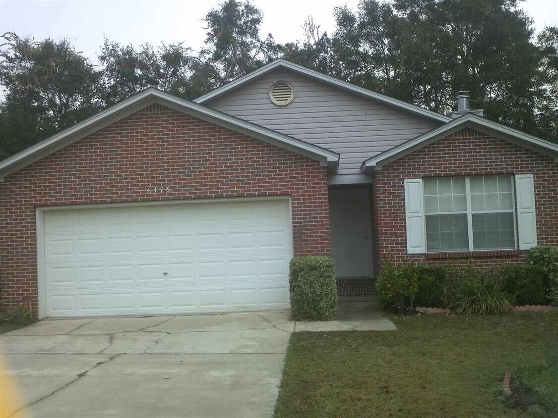 Primary Photo - 4476 Wesley Dr