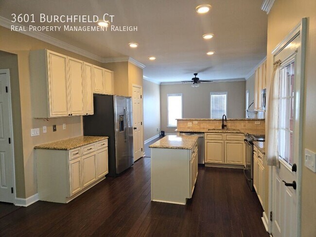 Foto del edificio - 3601 Burchfield Ct
