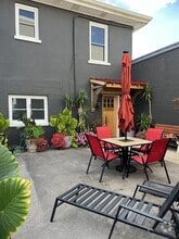 Building Photo - 209 Louise Ave