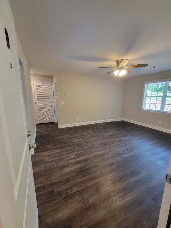 Foto del edificio - 283 N Warren St