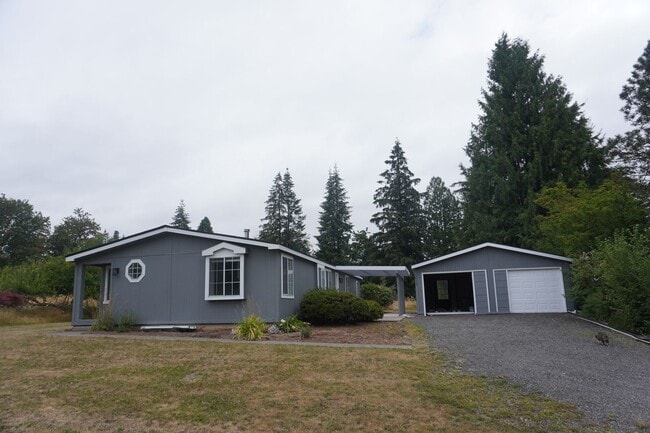 Building Photo - 18109 NE 25th Ave