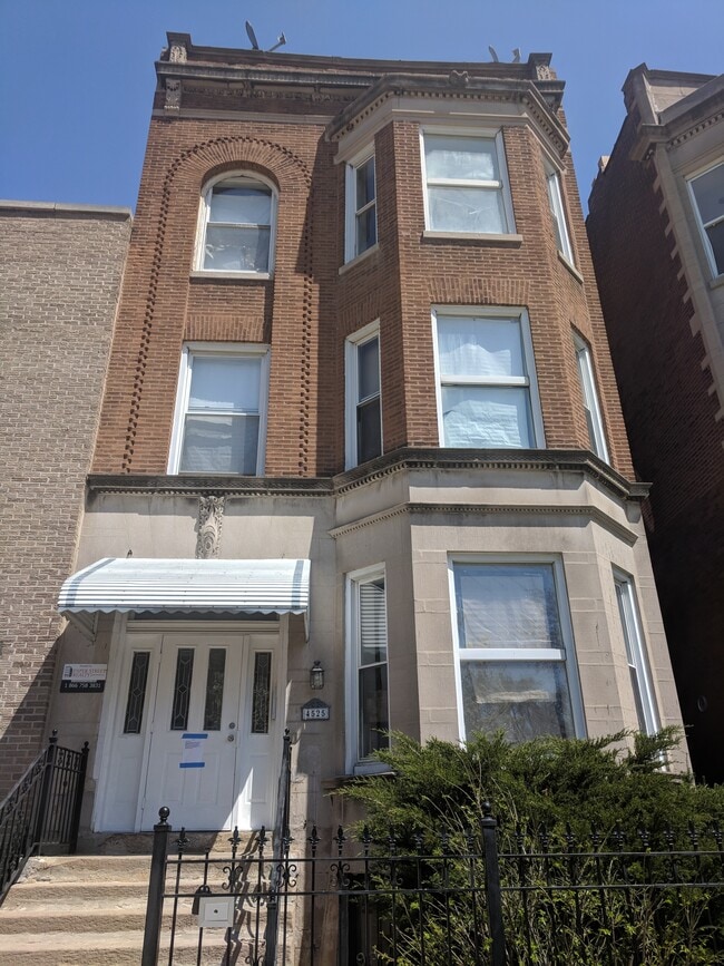 Building Photo - 4525 S Vincennes Ave