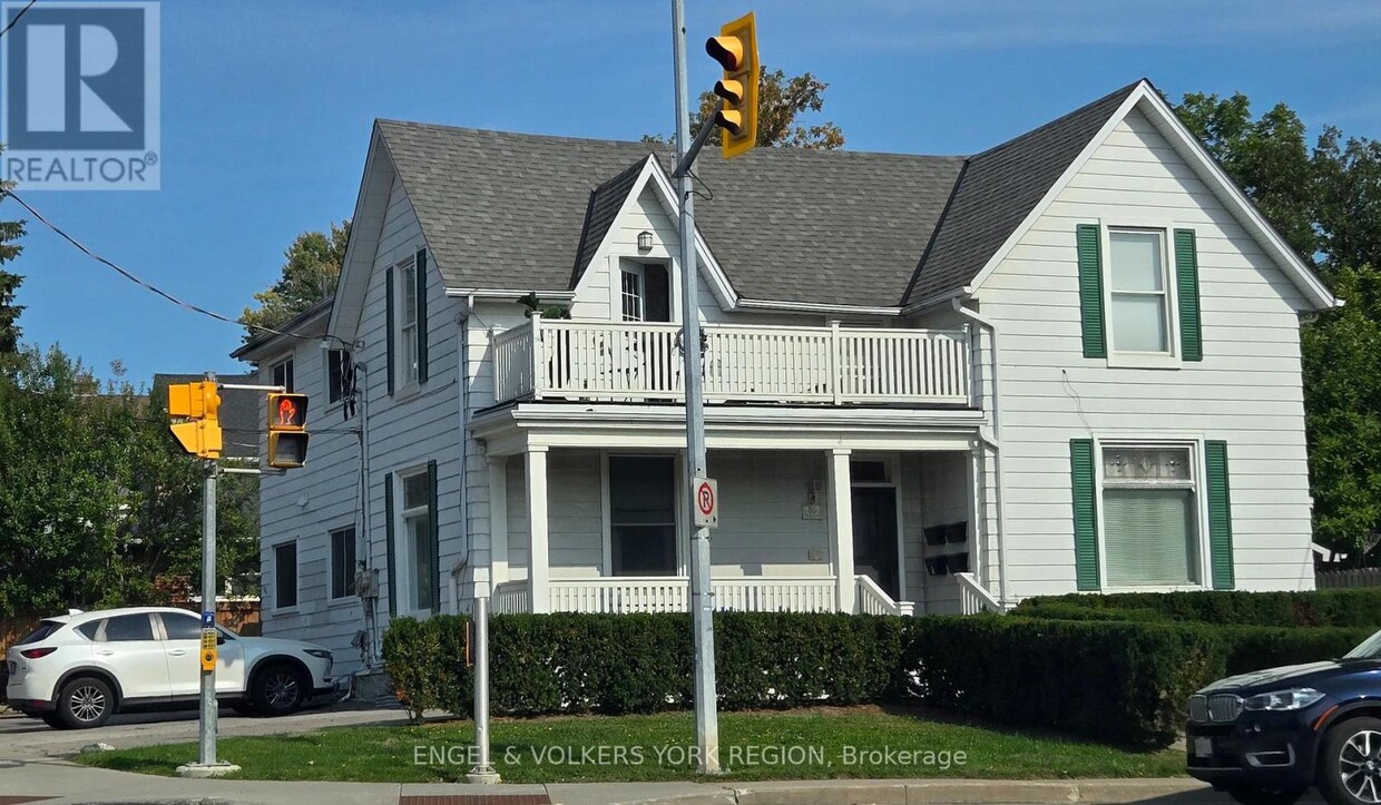 Primary Photo - 85-85 Prospect St
