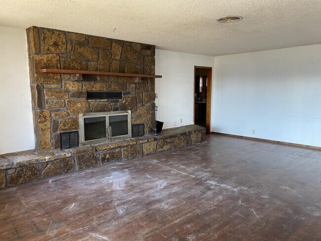 Foto del edificio - 4345 SE 16th St